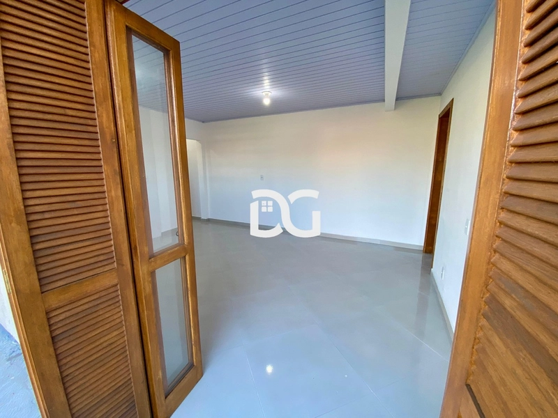 Casa aconchegante e bem distribuída, ideal para quem busca conforto: 5ª foto da galeria de imagens do imóvel