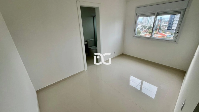 Cobertura exclusiva com ampla vista para a cidade, lagoa, rio e mar.: 10ª foto da galeria de imagens do imóvel