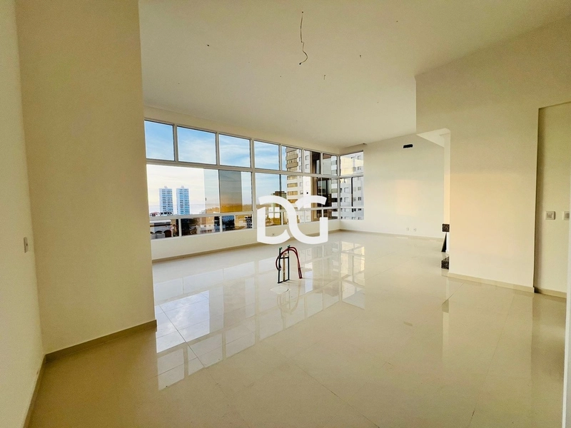 Cobertura exclusiva com ampla vista para a cidade, lagoa, rio e mar.: 10ª foto da galeria de imagens do imóvel
