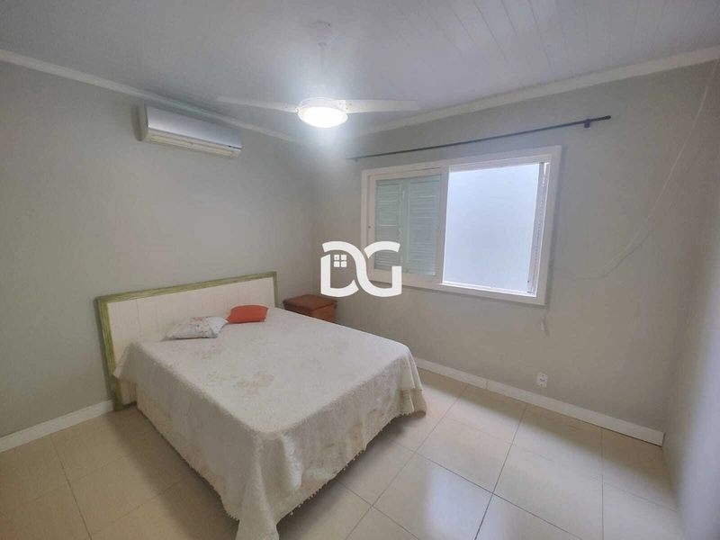 Localização privilegiada, a apenas 150 metros da beira-mar: 14ª foto da galeria de imagens do imóvel