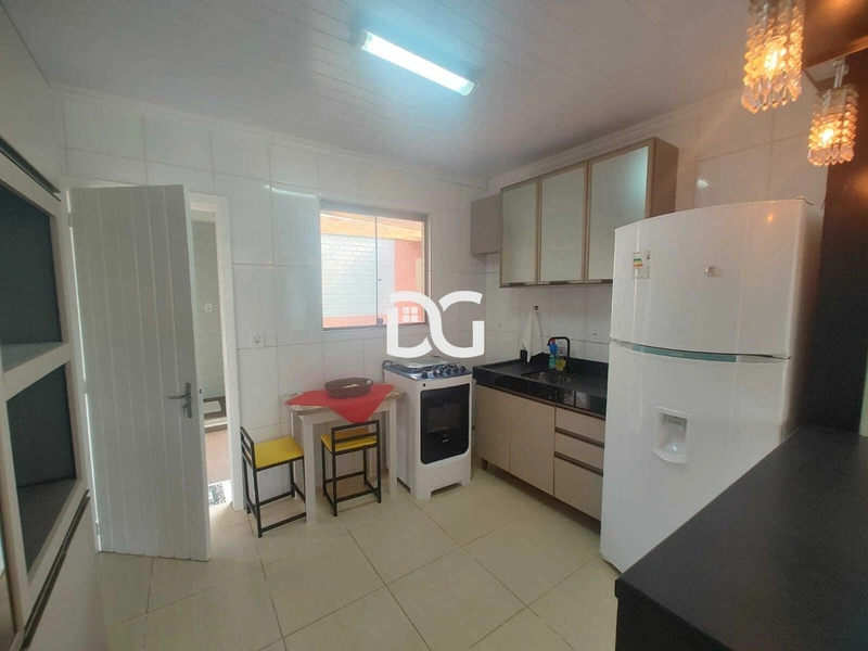 Localização privilegiada, a apenas 150 metros da beira-mar: 8ª foto da galeria de imagens do imóvel