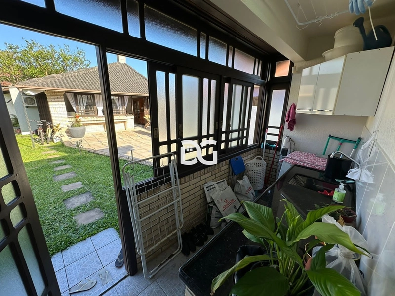 Casa aconchegante com 2 dormitórios, sendo 1 suíte: 22ª foto da galeria de imagens do imóvel