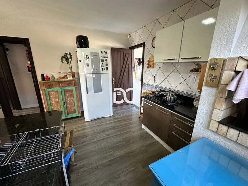 Casa aconchegante com 2 dormitórios, sendo 1 suíte: 11ª foto da galeria de imagens do imóvel