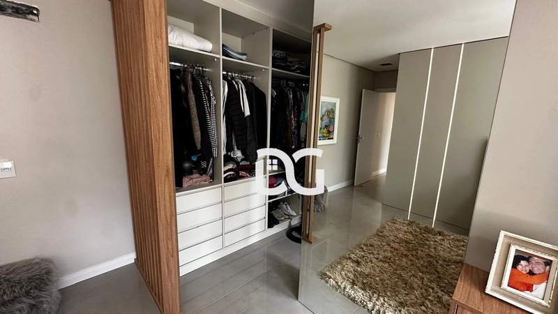 Pronta para morar com conforto, sofisticação e praticidade. No centro: 17ª foto da galeria de imagens do imóvel