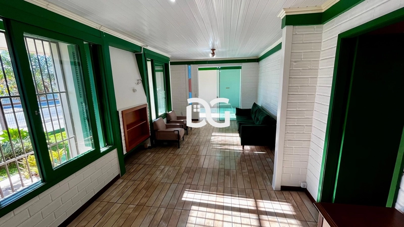 Casa encantadora e mobiliada, ideal para quem busca conforto e lazer.: 4ª foto da galeria de imagens do imóvel