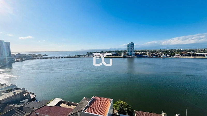 Desfrute de uma vista deslumbrante para a lagoa e o mar: 14ª foto da galeria de imagens do imóvel