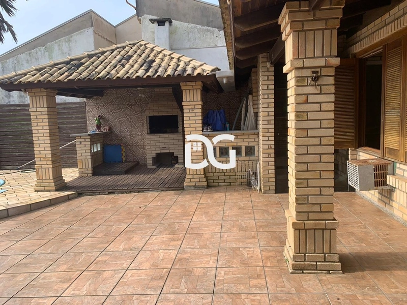 Casa aconchegante com duas suítes amplas, proporcionando conforto: 3ª foto da galeria de imagens do imóvel