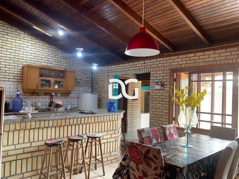 Casa aconchegante com duas suítes amplas, proporcionando conforto: 8ª foto da galeria de imagens do imóvel