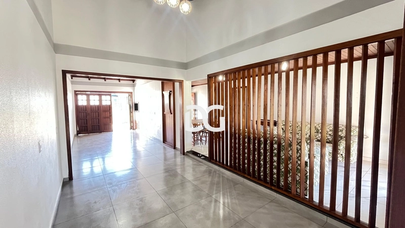 Excelente casa com 2 frentes próximo do mar: 6ª foto da galeria de imagens do imóvel