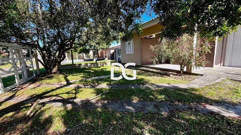 Casa aconchegante, ideal para quem busca conforto e praticidade.: 2ª foto da galeria de imagens do imóvel