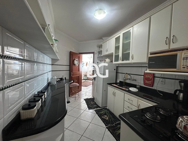 Belo apartamento com ampla sacada e vista panorâmica: 16ª foto da galeria de imagens do imóvel