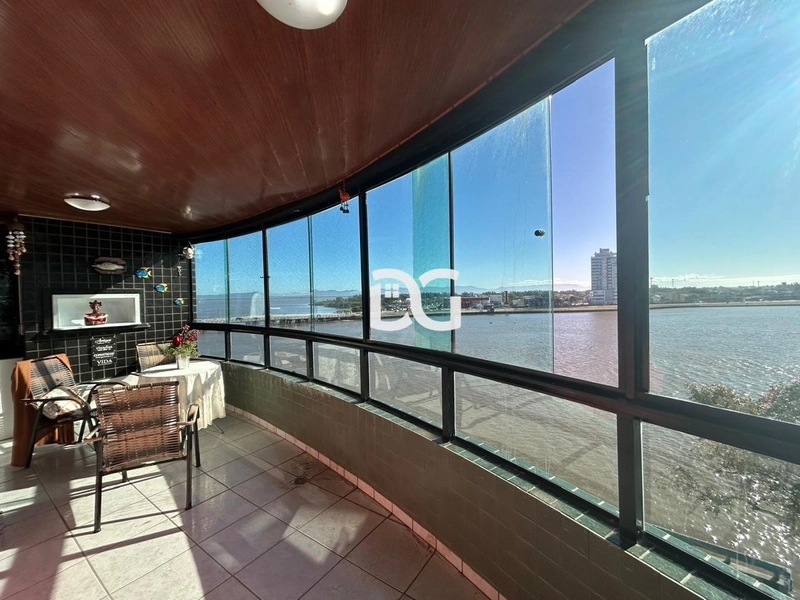 Belo apartamento com ampla sacada e vista panorâmica: 11ª foto da galeria de imagens do imóvel