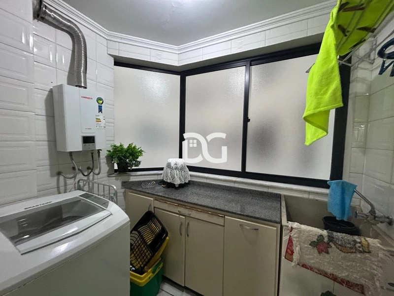 Belo apartamento com ampla sacada e vista panorâmica: 17ª foto da galeria de imagens do imóvel