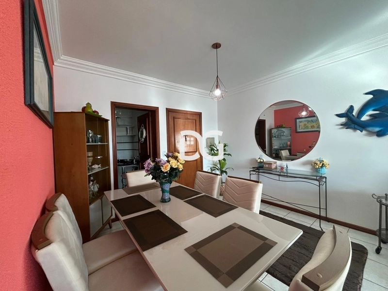Belo apartamento com ampla sacada e vista panorâmica: 5ª foto da galeria de imagens do imóvel