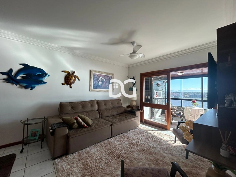Belo apartamento com ampla sacada e vista panorâmica: 7ª foto da galeria de imagens do imóvel