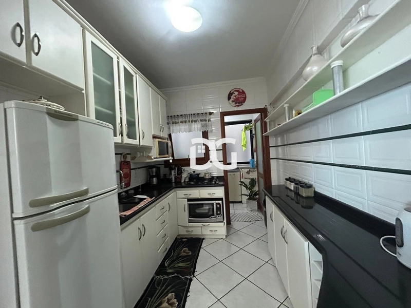 Belo apartamento com ampla sacada e vista panorâmica: 15ª foto da galeria de imagens do imóvel