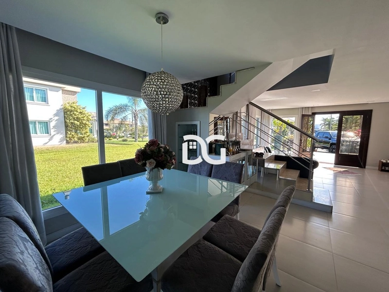 Casa de alto padrão em condomínio com 4 suites: 5ª foto da galeria de imagens do imóvel