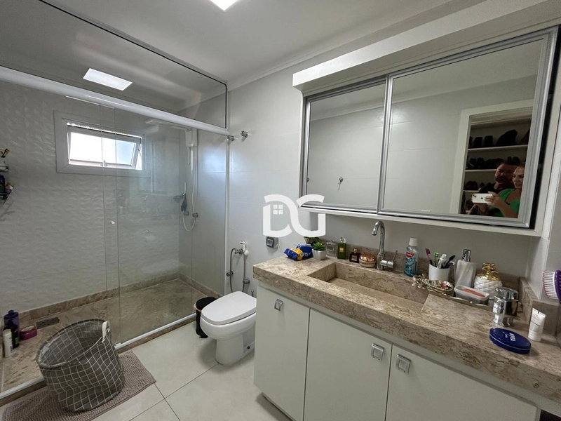 Casa de alto padrão em condomínio com 4 suites: 14ª foto da galeria de imagens do imóvel