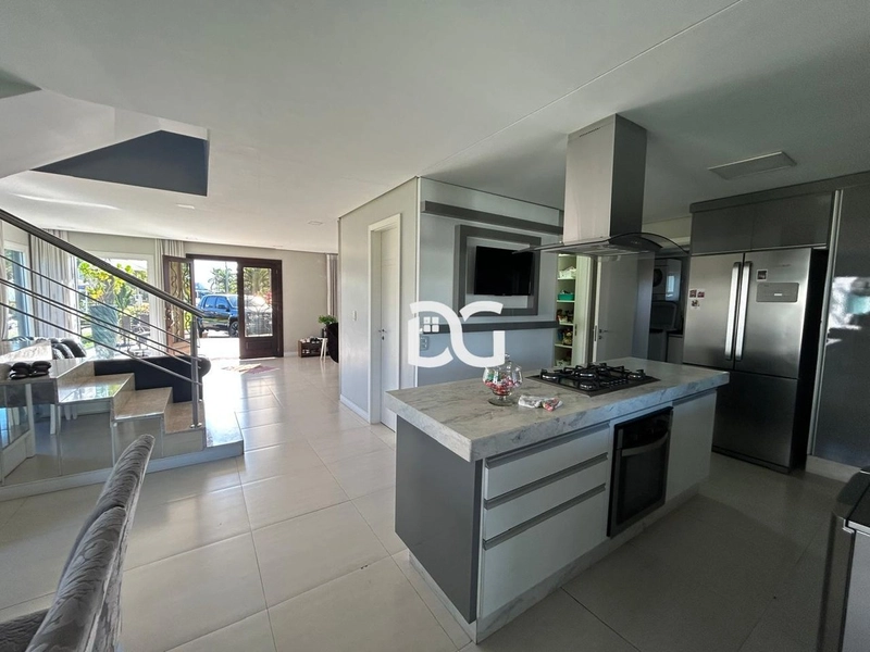 Casa de alto padrão em condomínio com 4 suites: 6ª foto da galeria de imagens do imóvel