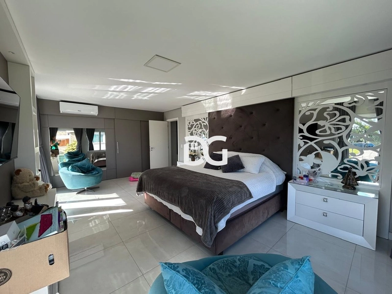 Casa de alto padrão em condomínio com 4 suites: 12ª foto da galeria de imagens do imóvel