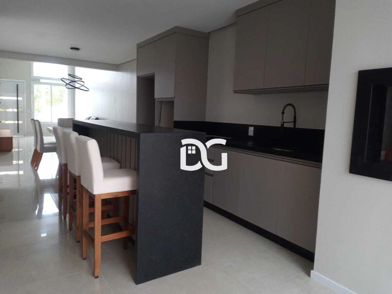 Casa composta por 3 dormitórios, sendo 1 suíte: 8ª foto da galeria de imagens do imóvel