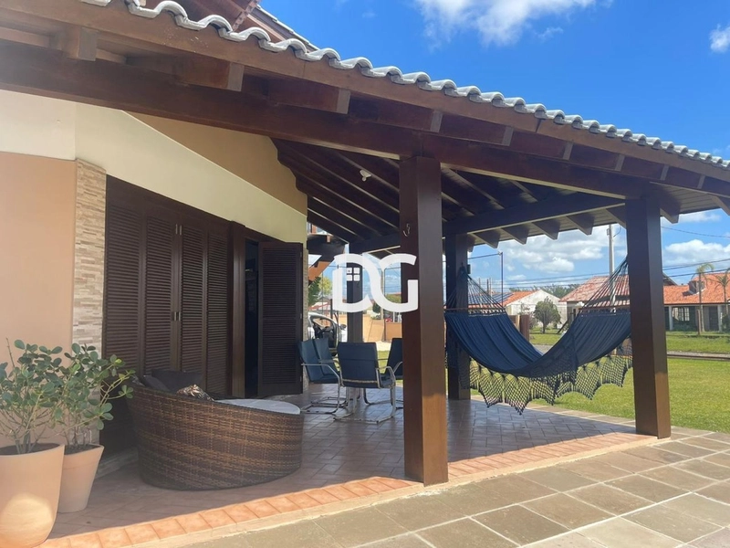 Sobrado mobiliado, ideal para quem busca conforto e praticidade.: 4ª foto da galeria de imagens do imóvel