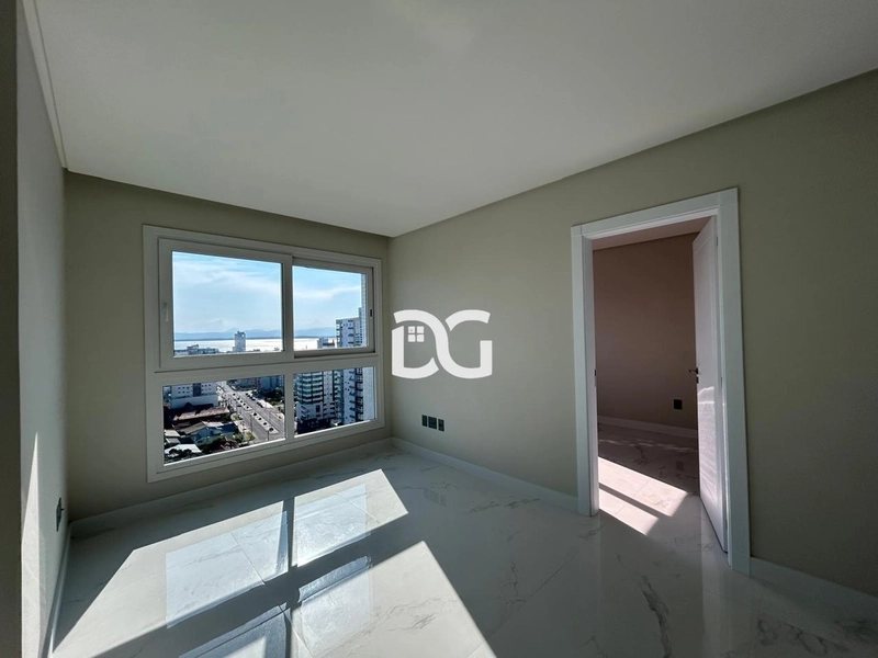 Viver aqui é desfrutar do melhor do litoral com estilo e praticidade.: 8ª foto da galeria de imagens do imóvel