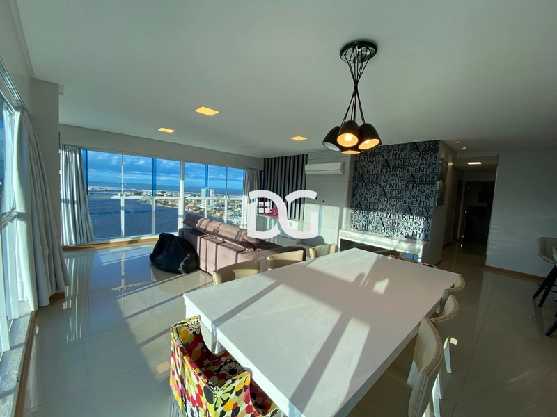 Apartamento sofisticado, composto por 3 suítes amplas: 3ª foto da galeria de imagens do imóvel