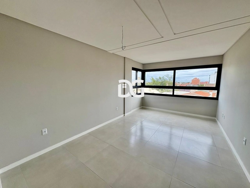 APARTAMENTO A 1 QUADRA DO MAR NO CENTRO DE TRAMANDAÍ: 2ª foto da galeria de imagens do imóvel