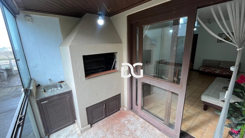 APARTAMENTO A VENDA NA BEIRA MAR DE TRAMANDAÍ: 3ª foto da galeria de imagens do imóvel