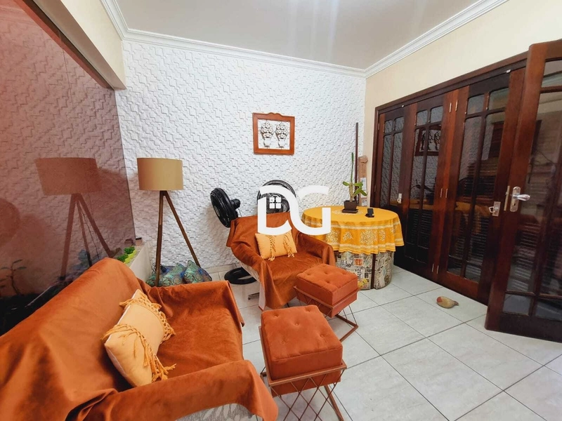 SOBRADO TRIPLEX COM ELEVADOR A VENDA NO CENTRO DE TRAMANDAI: 10ª foto da galeria de imagens do imóvel