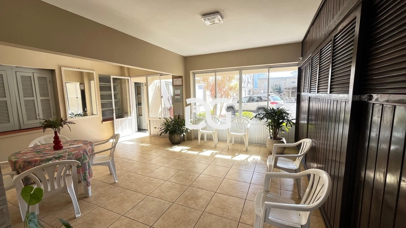 Apartamento localizado na principal avenida do centro da cidade: 2ª foto da galeria de imagens do imóvel