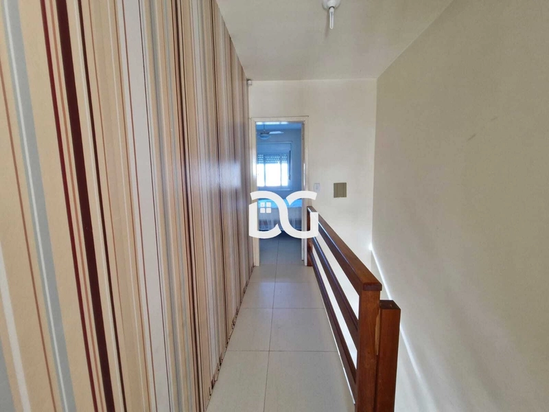Duplex funcional composto por 2 suítes amplas. Excelente localização: 10ª foto da galeria de imagens do imóvel