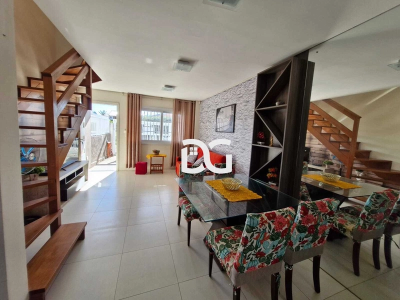 Duplex funcional composto por 2 suítes amplas. Excelente localização: 6ª foto da galeria de imagens do imóvel