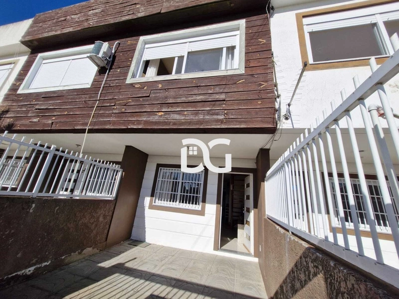 Duplex funcional composto por 2 suítes amplas. Excelente localização: 2ª foto da galeria de imagens do imóvel