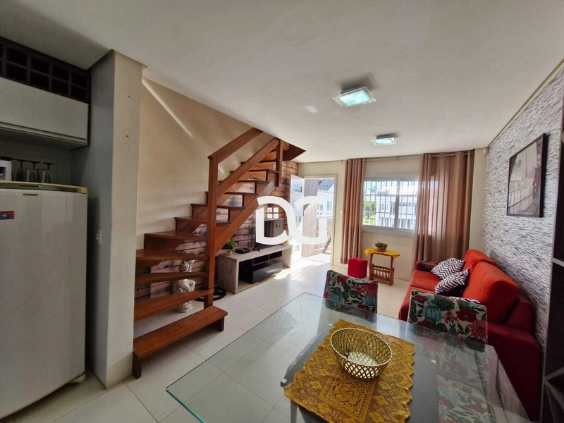 Duplex funcional composto por 2 suítes amplas. Excelente localização: 7ª foto da galeria de imagens do imóvel