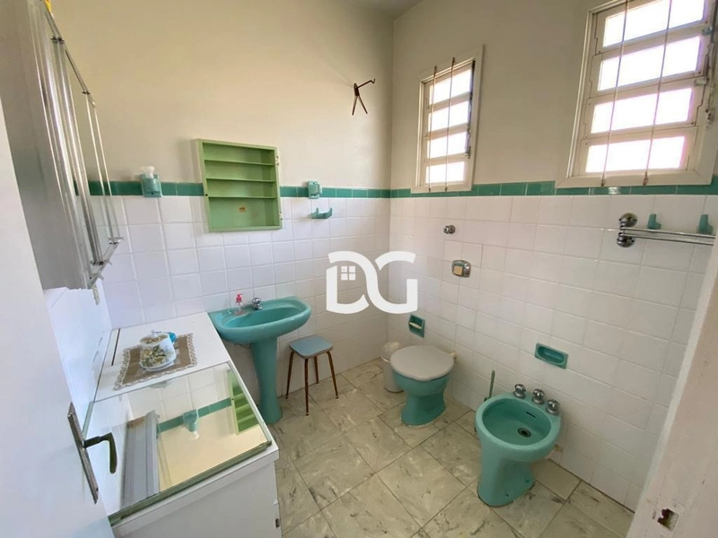 Imóvel em dois terrenos unificados com vista para o mar.: 9ª foto da galeria de imagens do imóvel
