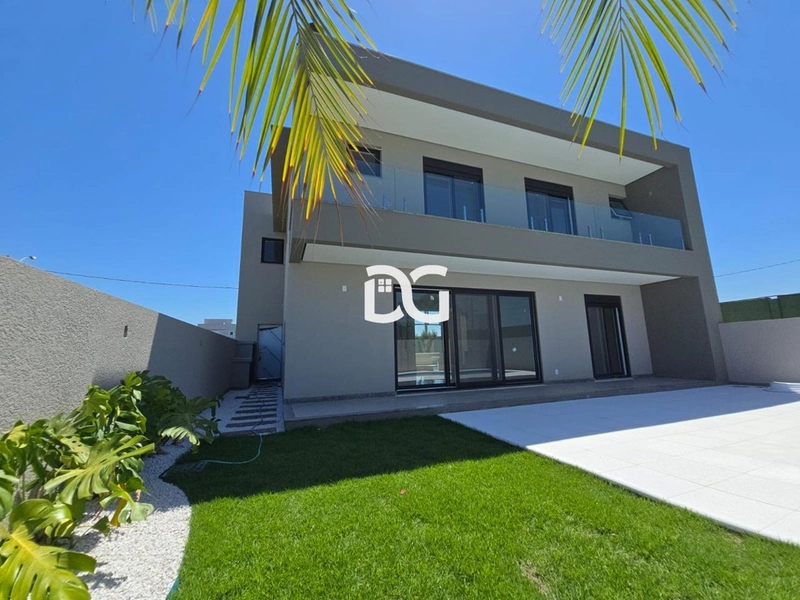 Residência de alto padrão em condomínio, com 4 suítes: 2ª foto da galeria de imagens do imóvel