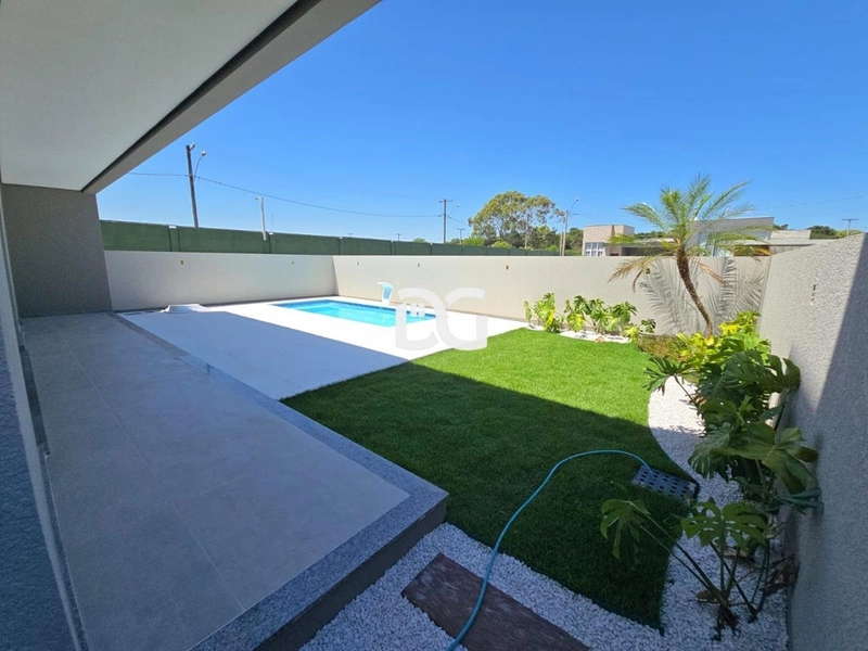 Residência de alto padrão em condomínio, com 4 suítes: 3ª foto da galeria de imagens do imóvel