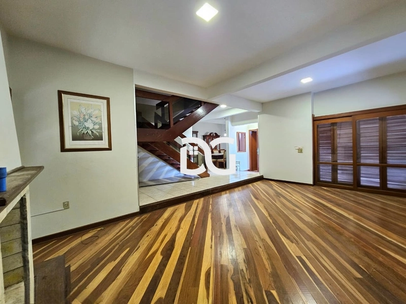 Residência espaçosa e aconchegante, ideal para quem busca conforto: 6ª foto da galeria de imagens do imóvel