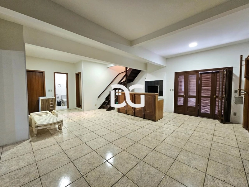 Residência espaçosa e aconchegante, ideal para quem busca conforto: 8ª foto da galeria de imagens do imóvel