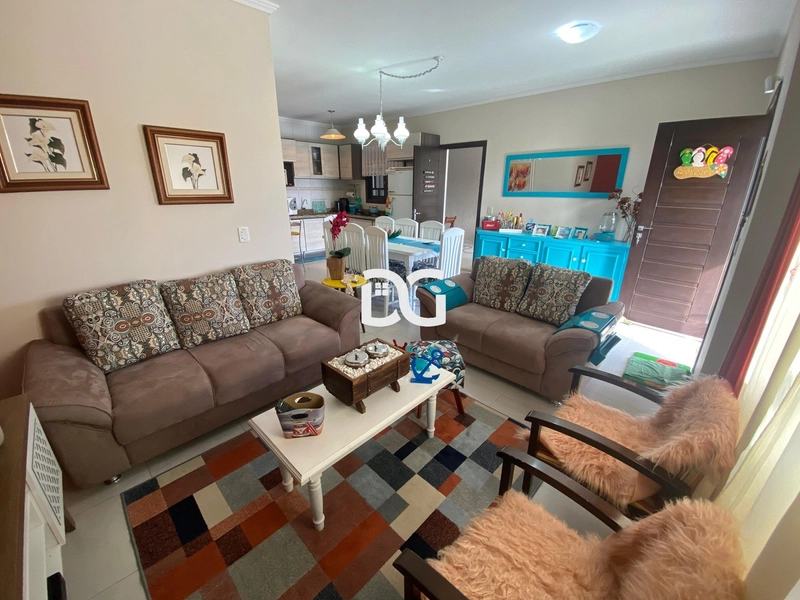 Casa aconchegante composta por 3 dorm, sendo 1 suíte próxima ao mar: 8ª foto da galeria de imagens do imóvel