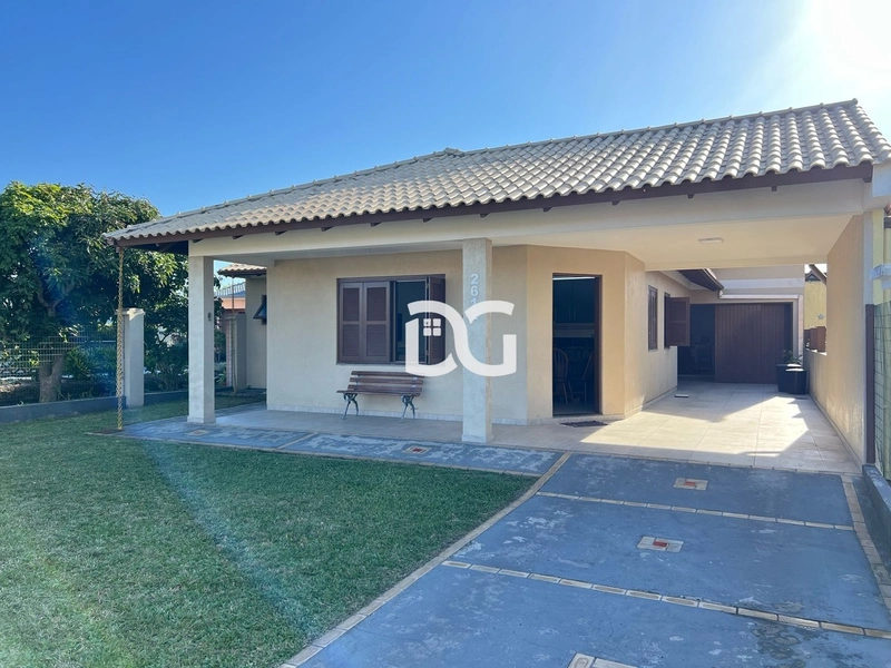 Casa em Avenida principal de Imbé: 1ª foto da galeria de imagens do imóvel