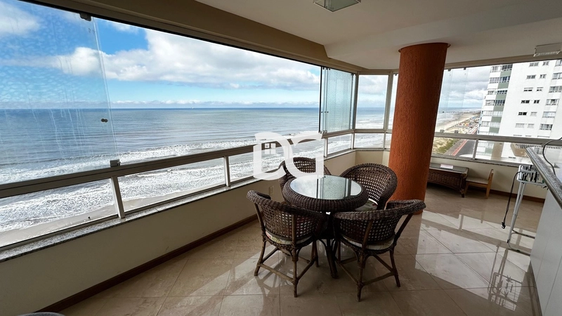 Apartamento de alto padrão com vista eterna para o mar: 11ª foto da galeria de imagens do imóvel