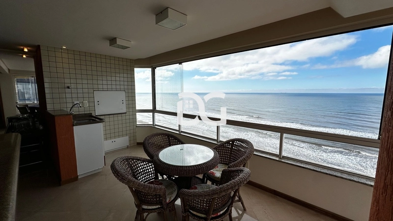 Apartamento de alto padrão com vista eterna para o mar: 10ª foto da galeria de imagens do imóvel