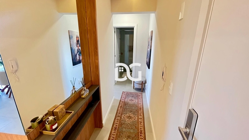 Encante-se com este apartamento mobiliado e decorado: 4ª foto da galeria de imagens do imóvel