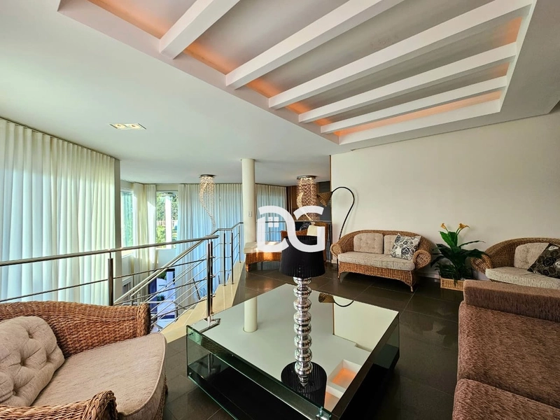 Casa impecável projetada para oferecer conforto e elegância. 4 dorm.: 18ª foto da galeria de imagens do imóvel