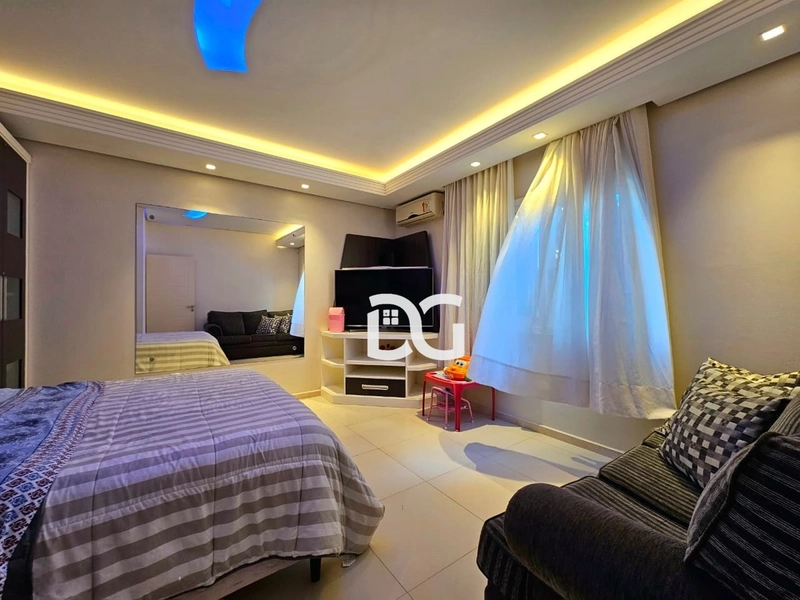 Casa impecável projetada para oferecer conforto e elegância. 4 dorm.: 24ª foto da galeria de imagens do imóvel