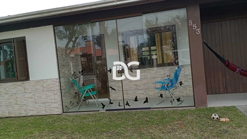 Casa aconchegante, composta por 2 dormitórios bem distribuídos: 4ª foto da galeria de imagens do imóvel