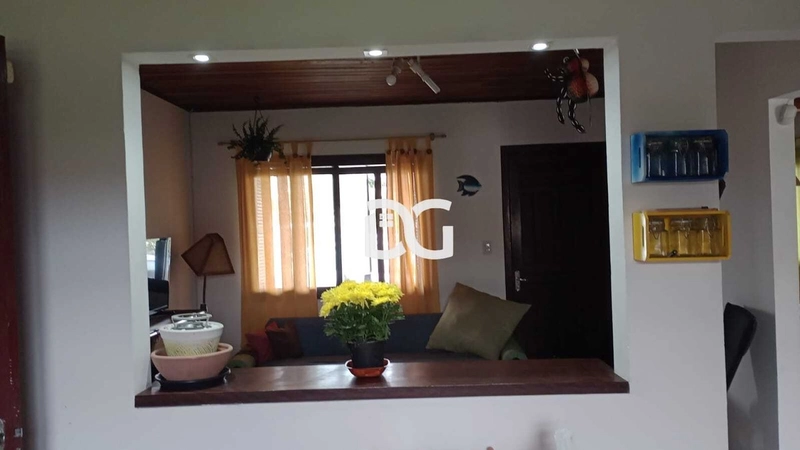 Casa aconchegante, composta por 2 dormitórios bem distribuídos: 7ª foto da galeria de imagens do imóvel